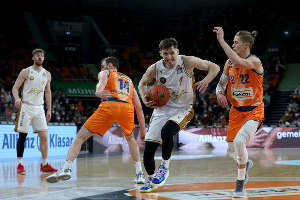 赛后举办的 赛后举办的