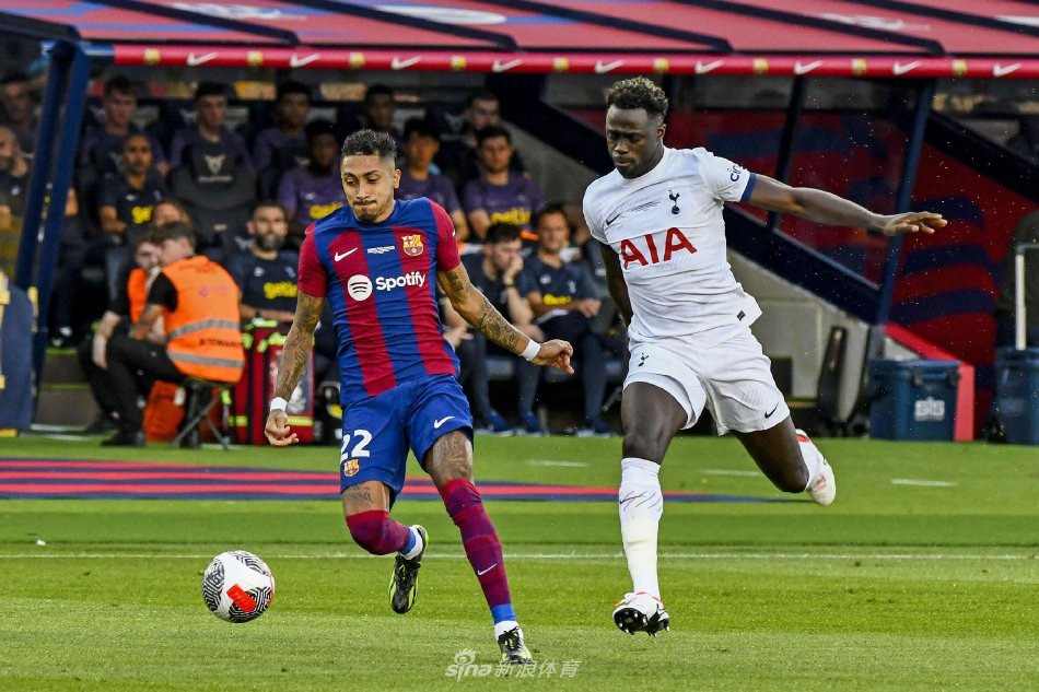 他这样的年 他这样的年